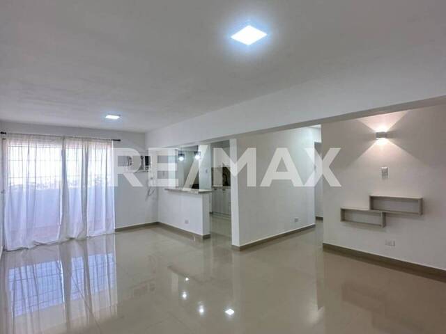 #3136 - Apartamento para Alquiler en Maracaibo - V - 2