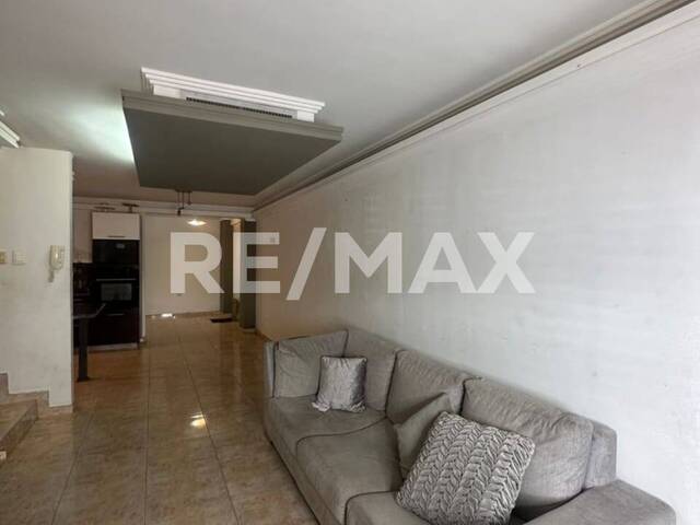 #3142 - Casa para Alquiler en Maracaibo - V - 3