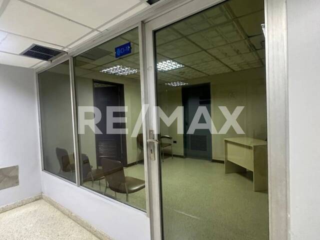 #3143 - Local Comercial para Venta en Maracaibo - V - 2
